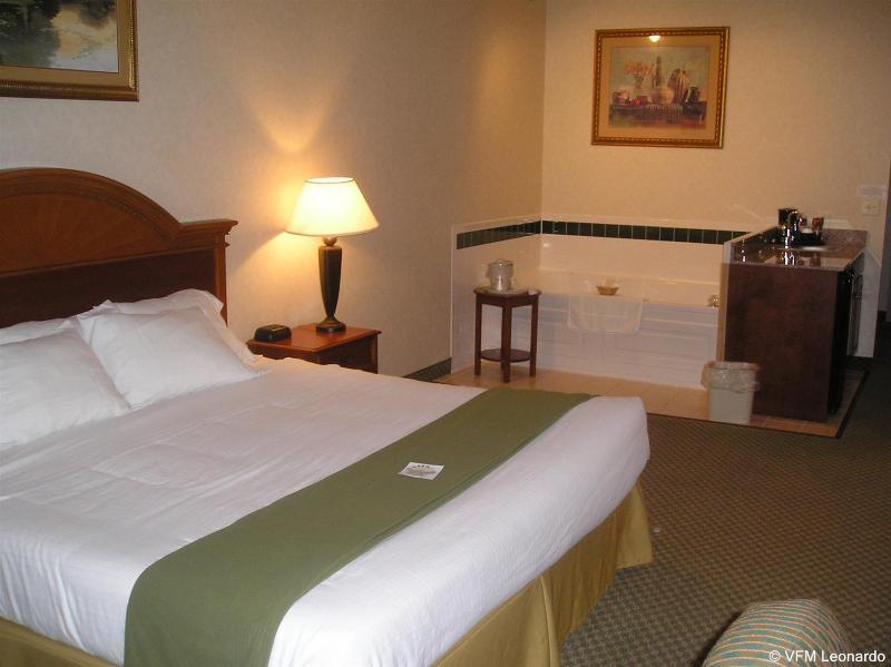 Holiday Inn Express Hotel & Suites Elkhart-South Exteriér fotografie